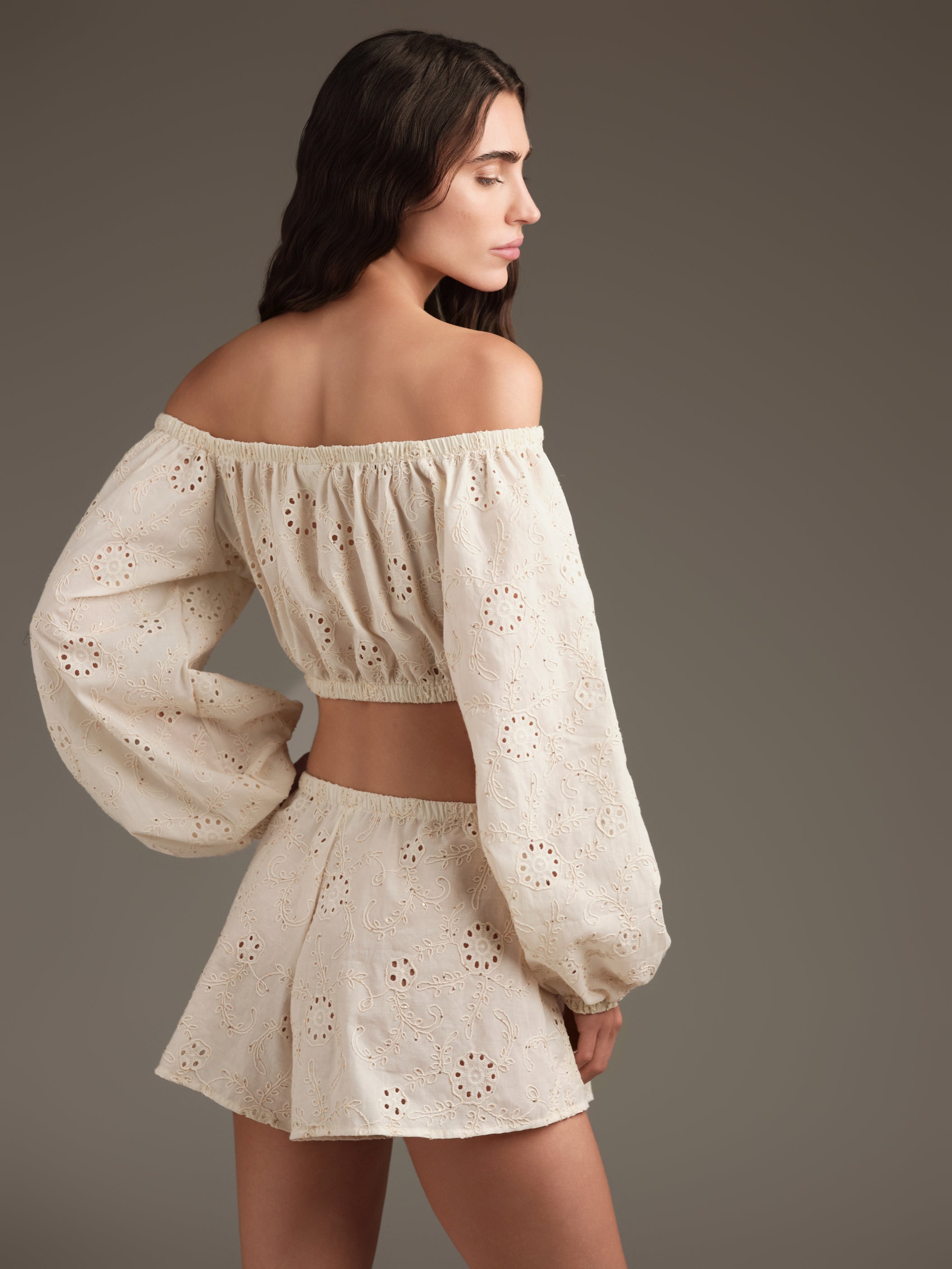 Short in pizzo san gallo